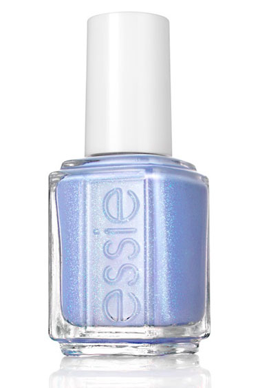 hbz-essie-bikini-so-teeny-060512-de