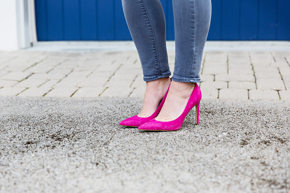 Grey Jeans Pink Heels Fringe 30A Street Style Jami Ray