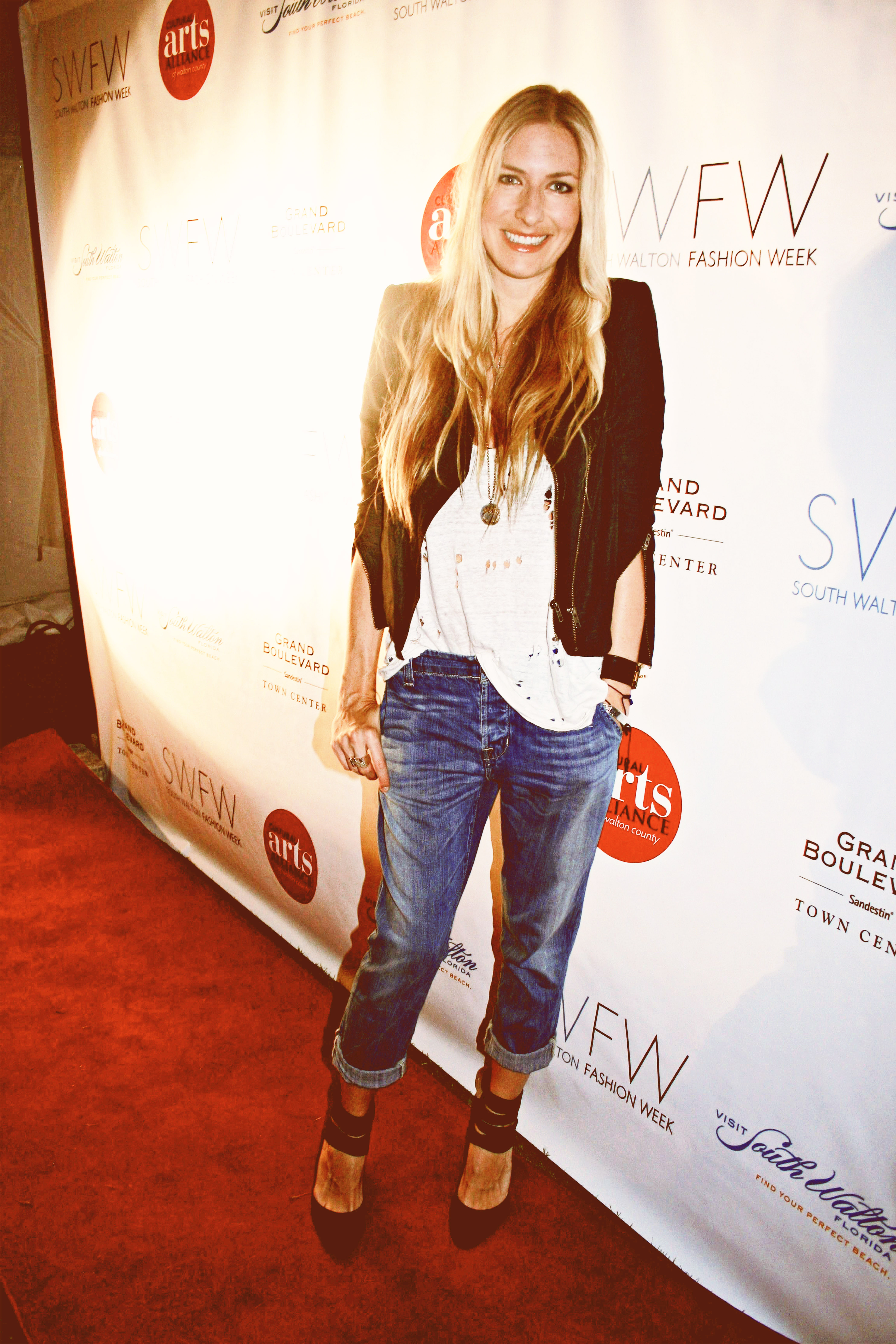 Step Out in Boyfriend Jeans like Holly Williams