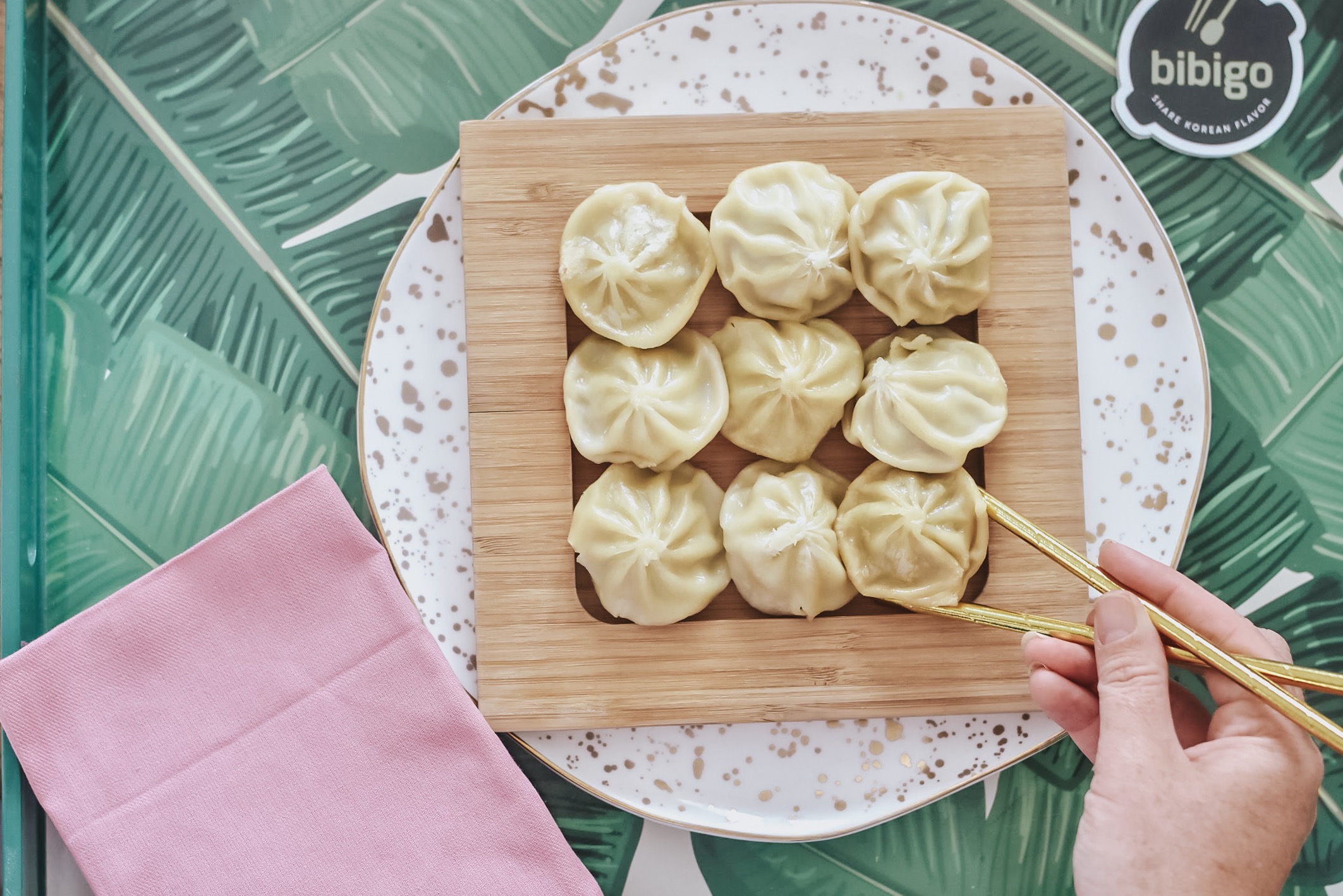 30A Mama Jami Ray - Bibigo Steamed Dumplings 1