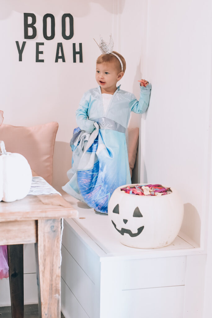 30A Mama Walmart Halloween Elsa Costume