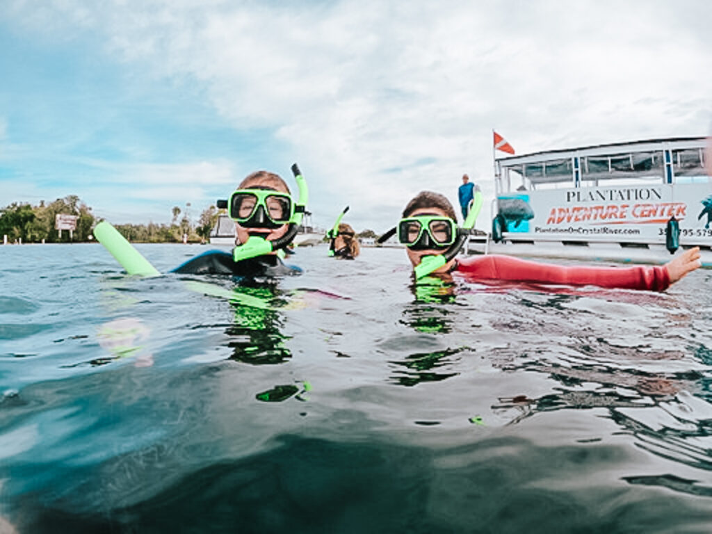 30A Mama Travel - Swim with the Manatees in Crystal RIver