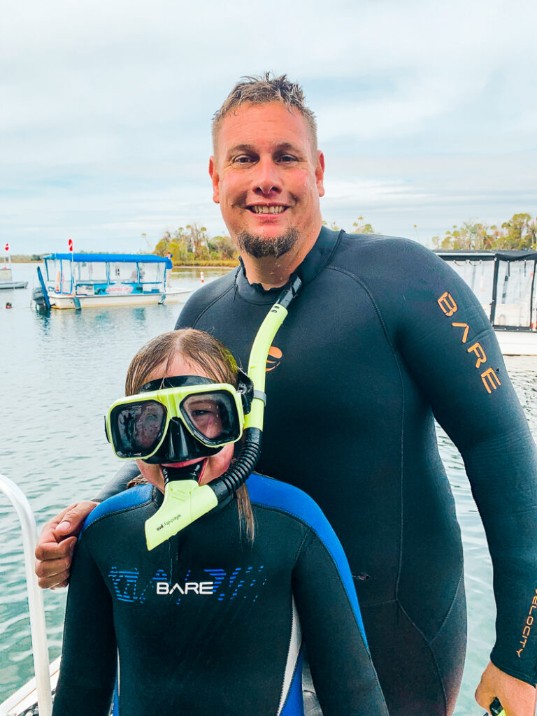 30A Mama Travel - Swim with the Manatees in Crystal River