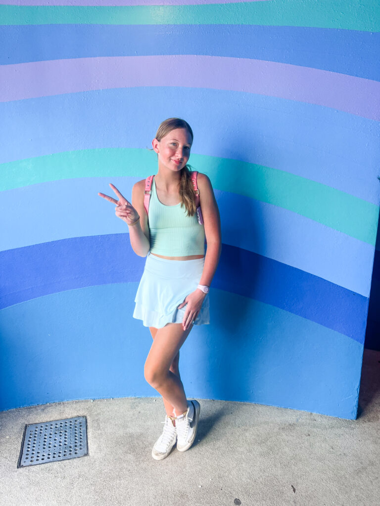 Jami Ray - Disney in the summer - Epcot - what to wear tween teen